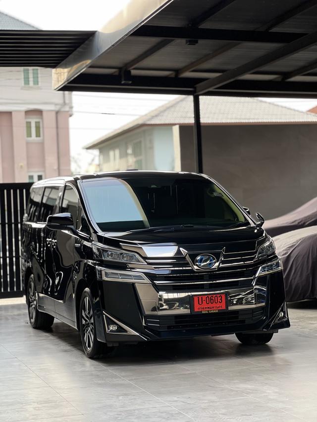 Toyota Vellfire 2.5 HY X