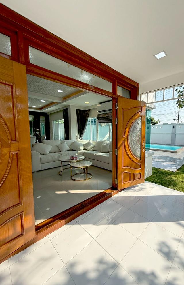 ขายบ้านหรู เสนาเเกรนด์โฮม รังสิต - ติวานนท์ (หลักหก) มีสระน้ำ 4