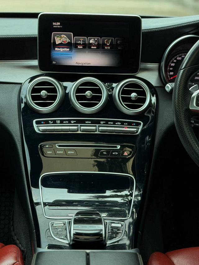 (แจ้งรหัสรถ: AVA6301)🌟 Benz C300 AMG Dynamic W205 ปี 2015  ดีเซล รูปที่ 15