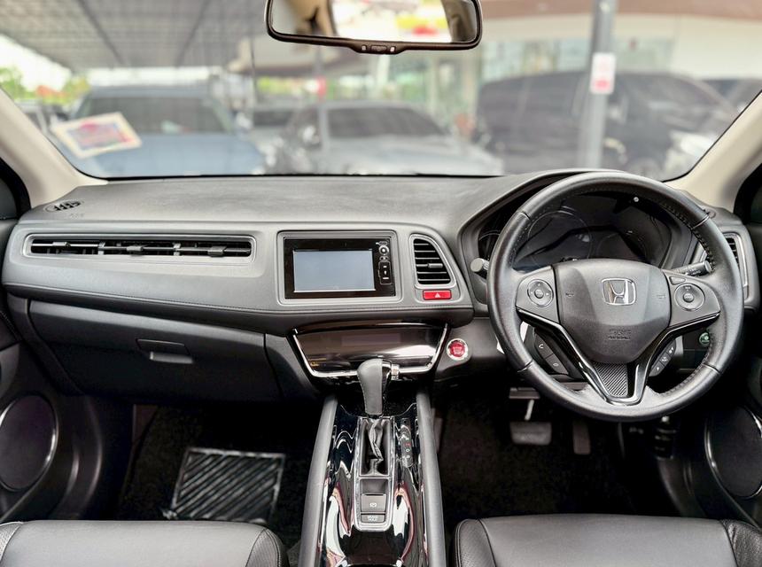 ขาย Honda HR-V 1.8E ปี16 10