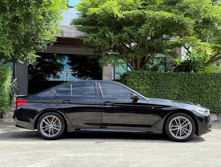 2020 BMW 520D MSPORT G30 รถมือเดียวออกป้ายแดง รถวิ่งน้อย เข้าศูนย์ทุกระยะ ไม่เคยมีอุบัติเหตุครับ 2