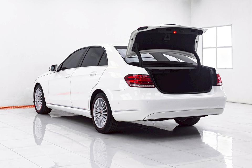 BENZ E-CLASS E300 BLUETEC HYBRID 2014E-Class W212 โฉม LCI หรู คลาสสิก ประหยัด รูปที่ 5