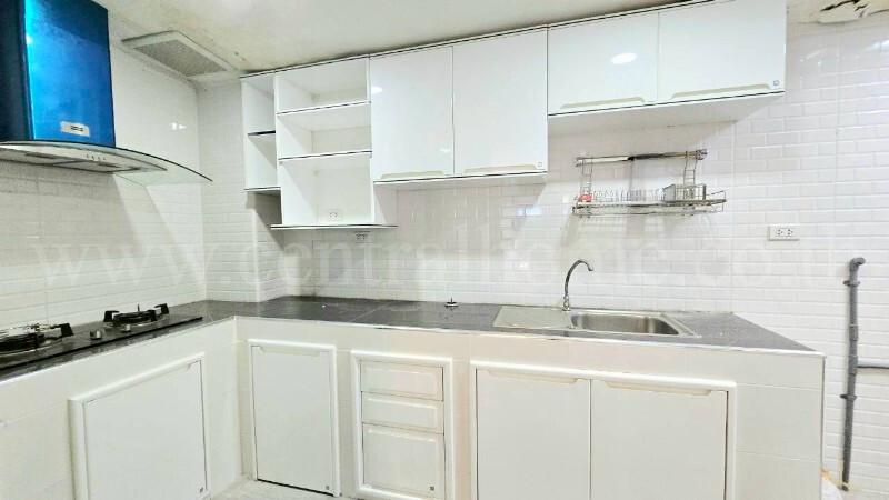 ทาวน์โฮม สิริ เพลส รังสิต เดินทางสะดวก ใกล้ทางด่วนบางพูน 18