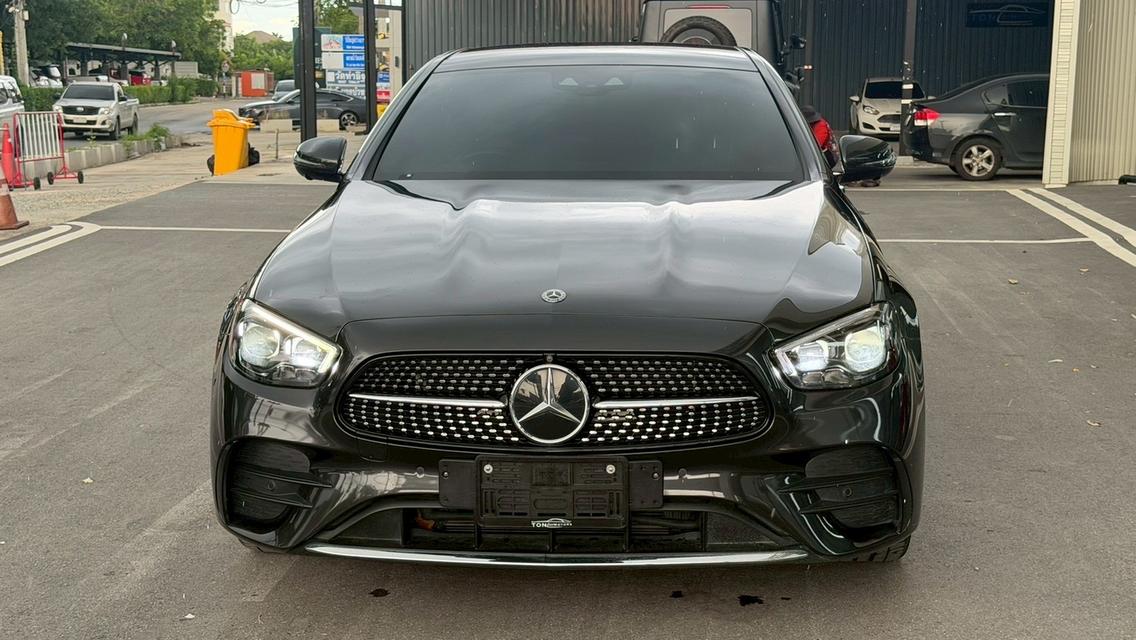 รหัสรถ KPV53 2021 BENZ E300e 2.0 AMG DYNAMIC FACELIFT รูปย่อยที่ 2