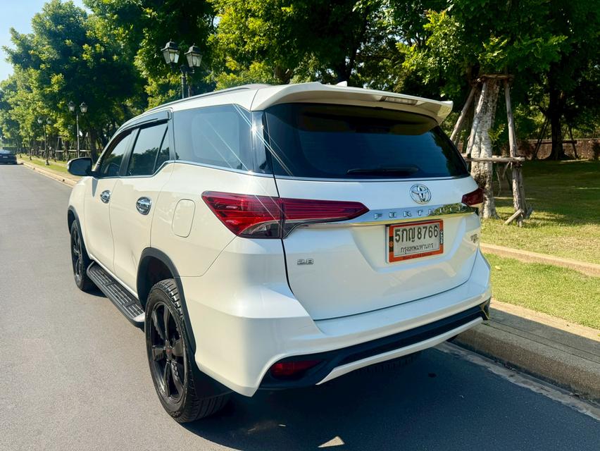 TOYOTA FORTUNER 2.8 TRD SPORTIVO 2WD ปี 2016 สีขาว ไมล์ 90,xxxkm. 6