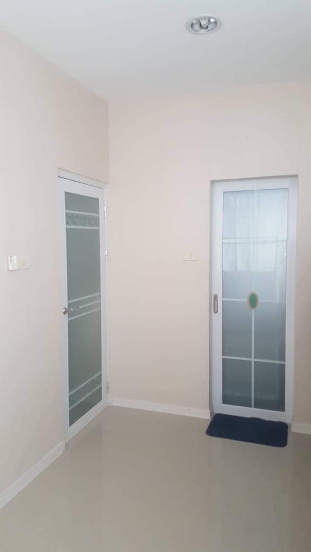 คอนโดมิเนี่ยม 2 ห้องนอน 2 ห้องน้ำ 1 ห้องรับแขก 10