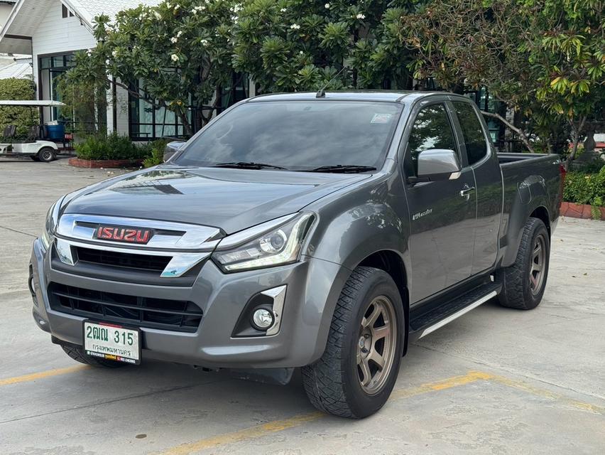 Isuzu Dmax 1.9Z Hilander cab mt 2018