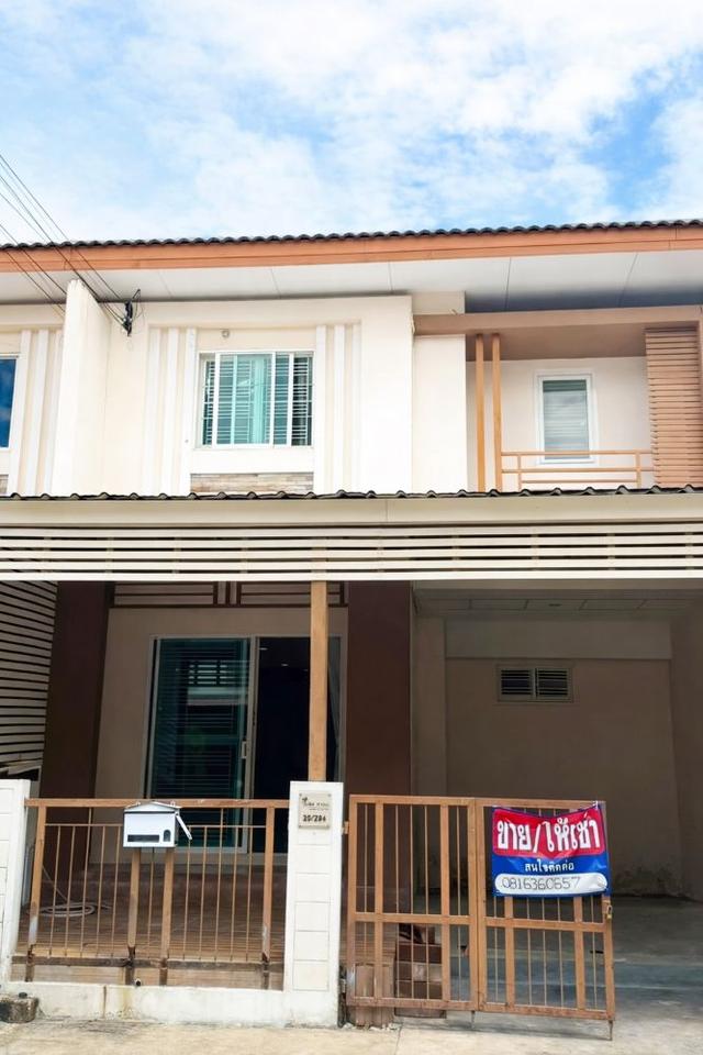 ขายทาวน์โฮม 2 ชั้น ไอลีฟ ทาวน์ พระราม 2 กม.14 พันท้ายนรสิงห์ พร้อมอยู่ 1