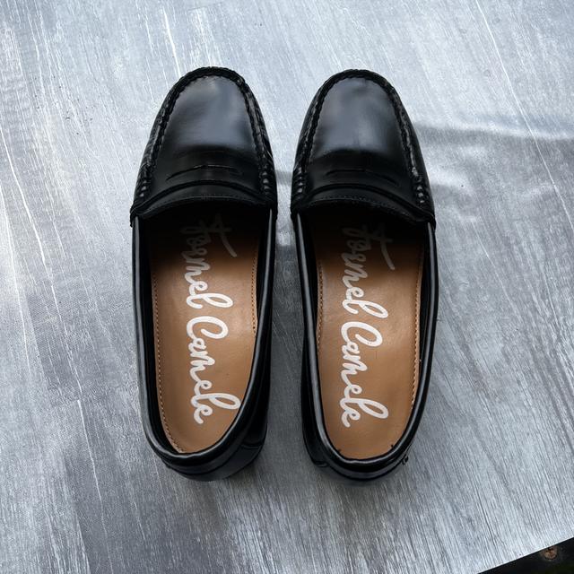 Loafers รองเท้ามือสอง