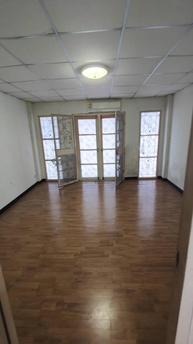 ให้เช่าทาวเฮาส์หมู่บ้านเฟริสโฮม(โครงการโนเบิลโฮม) 6