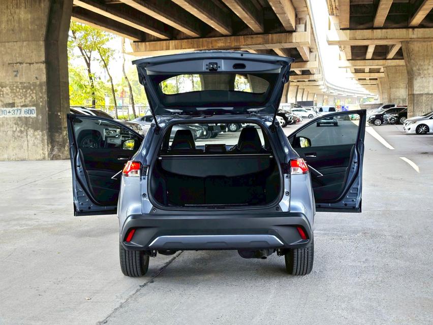 ขายรถ Toyota Corolla Cross 1.8 ปี 2021 สีเทา เกียร์ออโต้ 18