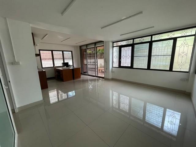 ให้เช่าบ้านเดี่ยวใกล้ BTS พระโขนง ใกล้ Bangkok Prep international school และใกล้ St. Andrews International School ย่านสุ 2