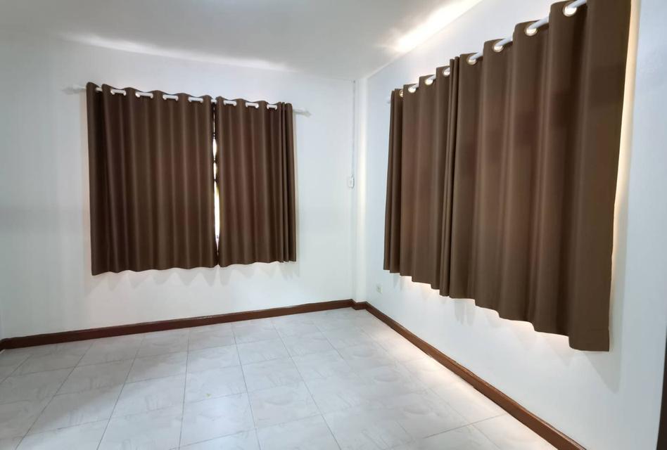 ให้เช่าบ้านเดี่ยว 2 ชั้น หมู่บ้านปาริชาติรังสิต ธัญญะคลอง 4 L&H เนื้อที่ 65 ตรว. 3 นอน 2 น้ำ จอดรถ 2 แอร์ 1 ตัว ใกล้รร.สวนกุหลาบรังสิต,ทางด่วนกาญจนาภิ 19