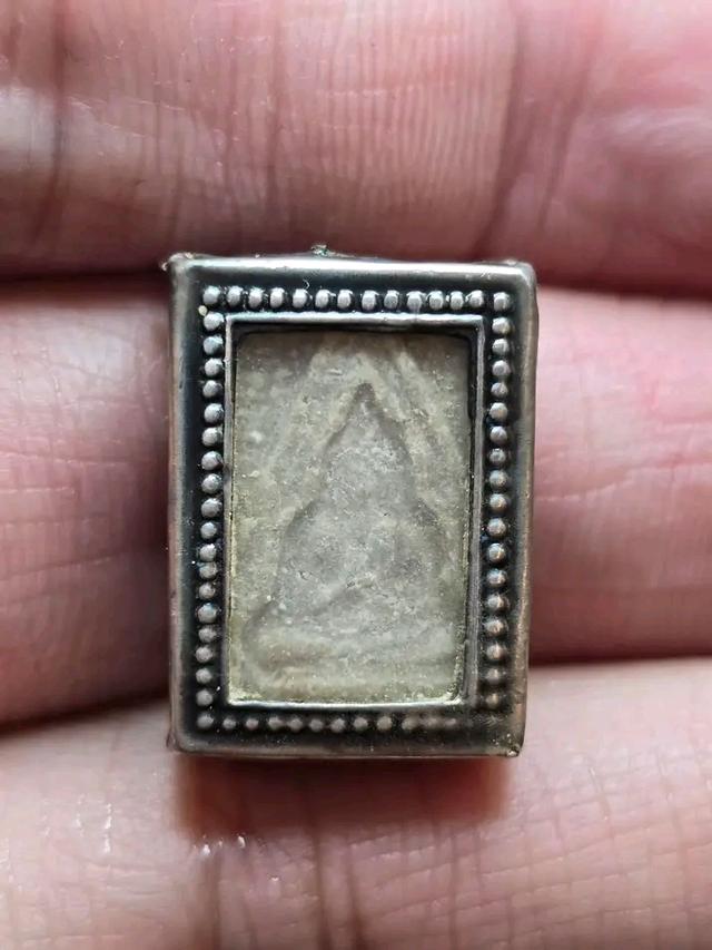 พระผงเลี่ยมเก่า