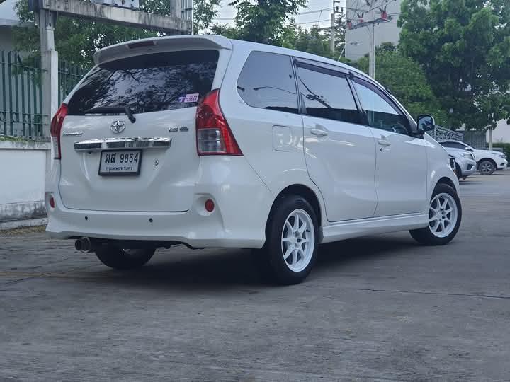 TOYOTA AVANZA 2013 ใหม่ๆ 3