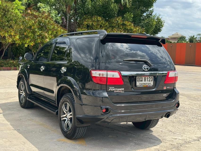 Toyota Fortuner 3.0V Trd 4x4 2010 รูปที่ 7