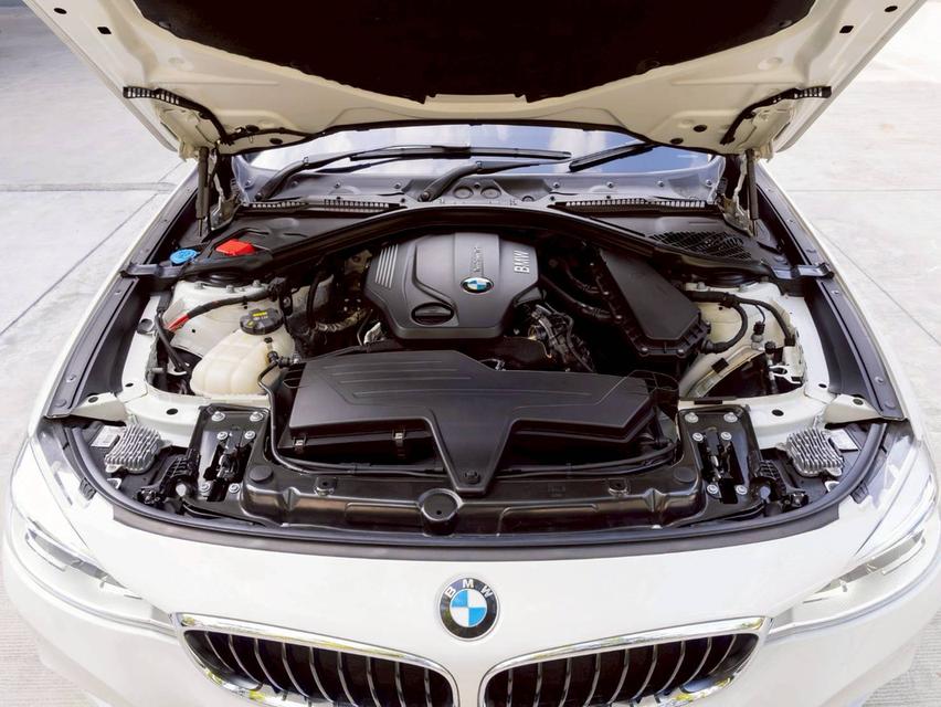 BMW 320d GT M SPORT ปี จด 2020 BSI เพิ่ม (เปลี่ยนถ่ายน้ำเครื่องของเหลวฟรี)หมด 163,000 Km หรือ 31/1/2570 รูปที่ 18