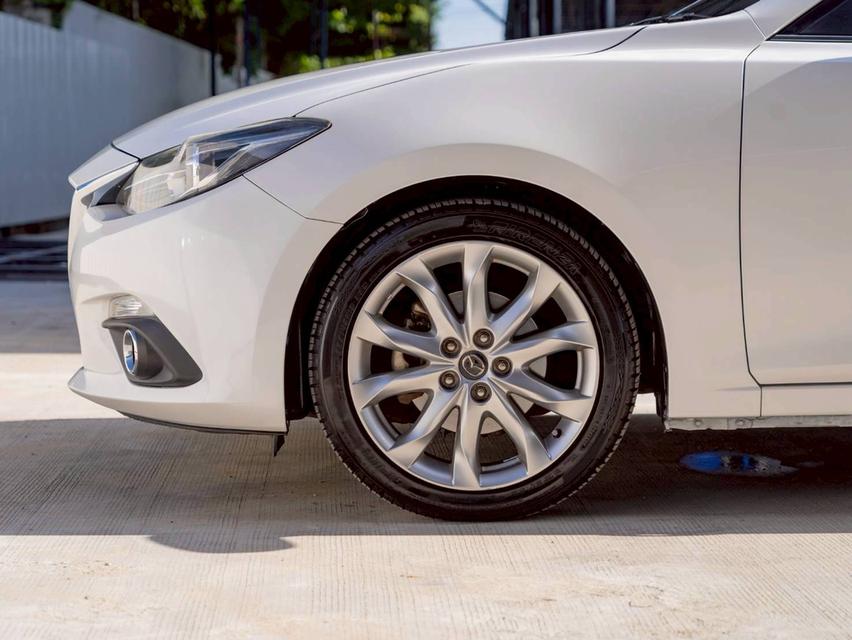 MAZDA 3 2.0S SEDAN ปี จด 2015เจ้าของเดียว ไม่มีอุบัติเหตุ ไม่ติดแก๊ส