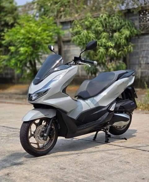 พร้อมขาย PCX สีเทารุ่นไหม่ 1