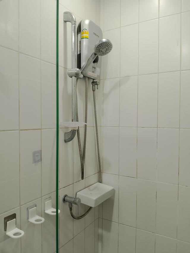 คอนโด 30 ตร.ม.ดีคอนไพล์มรัตนาธิเบศร์ 18