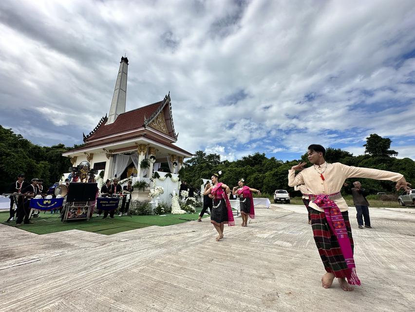 ดนตรีแห่งานศพ ดนตรีและการแสดงหน้าไฟ 2