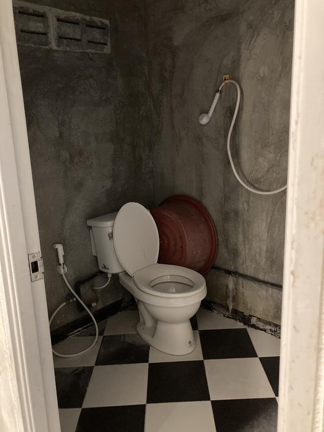 บ้านเช่าทั้งหลัง4500ย่านพระรามสอง แสมดำทำเลดี