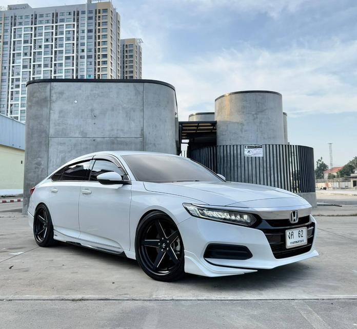 ขาย Honda Accord 1.5Turbo EL ปี20 3