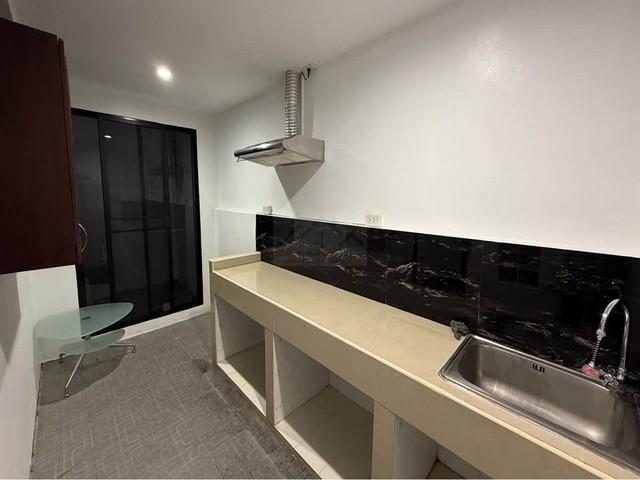 ให้เช่าทาวน์โฮม 3 ชั้น 300 ตรม. 4 ห้องนอน หมู่บ้านไพร์มเพลส สุขุมวิท 105 ซอยลาซาล 77 ใกล้บางกอกพัฒนา 7