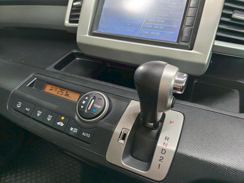 Honda Freed 1.5El ปี12 7