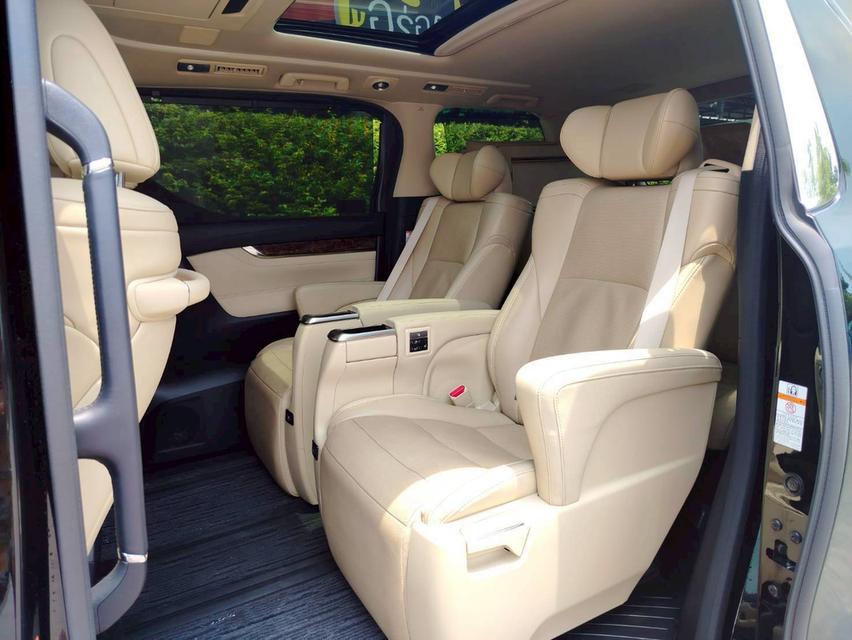 TOYOTA​ ALPHARD​ 2.5​ HYBRID สีดำ ปี 2021 11