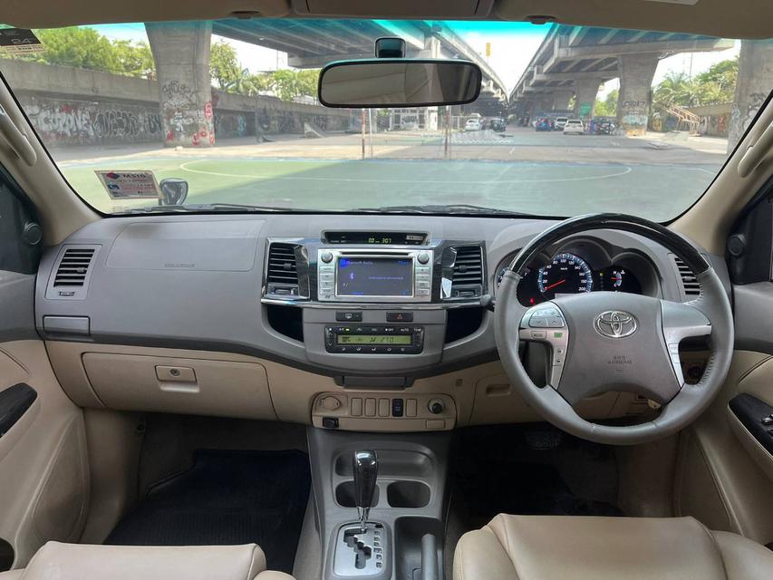 รูป Fortuner 2.7V ปี 2011  4