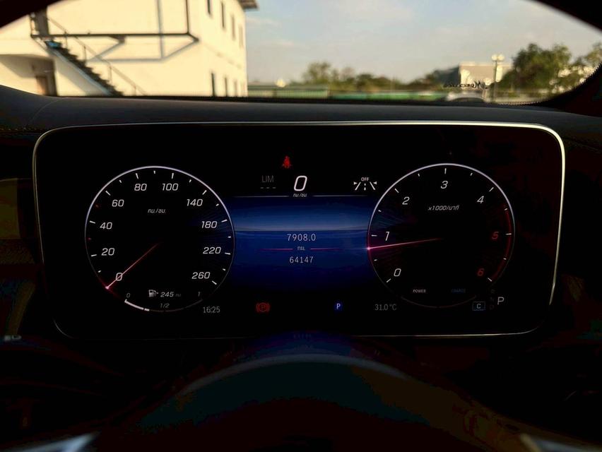 Mercedes-Benz GLC220d 4MATIC Avantgarde (W254) ปี 2023 จด 2024 14