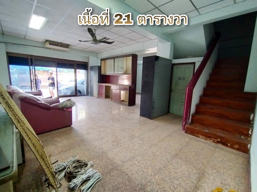 ขายตึกแถว 4 ชั้น ซอยจรัญสนิทวงศ์ 44 ใกล้รถไฟฟ้าสถานีบางยี่ขันเพียง 200 เมตร