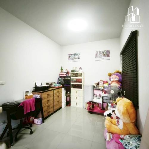 ขายทาวน์โฮม 2 ชั้น หมู่บ้านภัทราวรรณ  บางบัวทอง  ตกแต่งพร้อมอยู่  ( หลังมุม ) 6