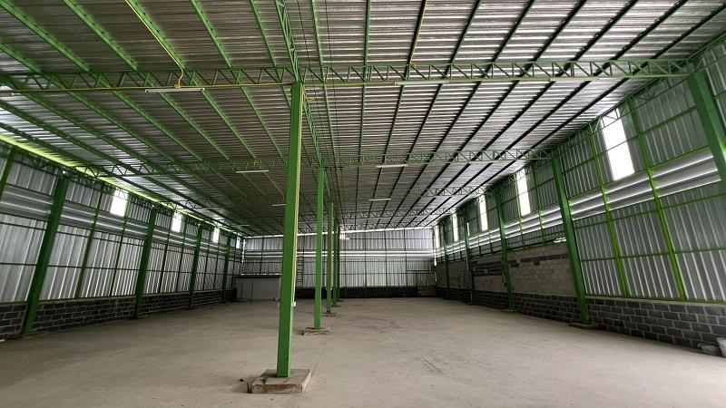 #ให้เช่าโกดังพระราม2 ช่วงกม.18  ขนาดรวม1000 ตร.ม.  ไฟ3เฟส  มีห้องพักคนงาน 5ห้อง ค่าเช่า 55,000 บาท/เดือน  1