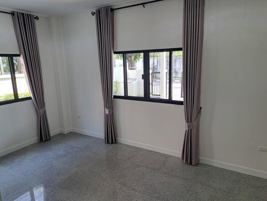 ขาย/ให้เช่า บ้านเดี่ยวหลังมุม รีโนเวทใหม่ 17