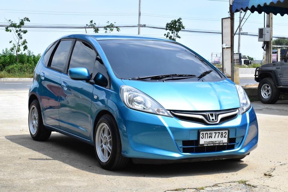 รหัสรถ PB7782 HONDA JAZZ 1.5 S AUTO 2014 เบนซิน