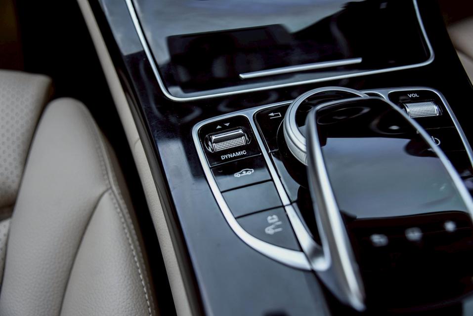 รหัสรถ CBL6731 Mercedes-Benz C350e Avantgarde W205 AT 2017 16
