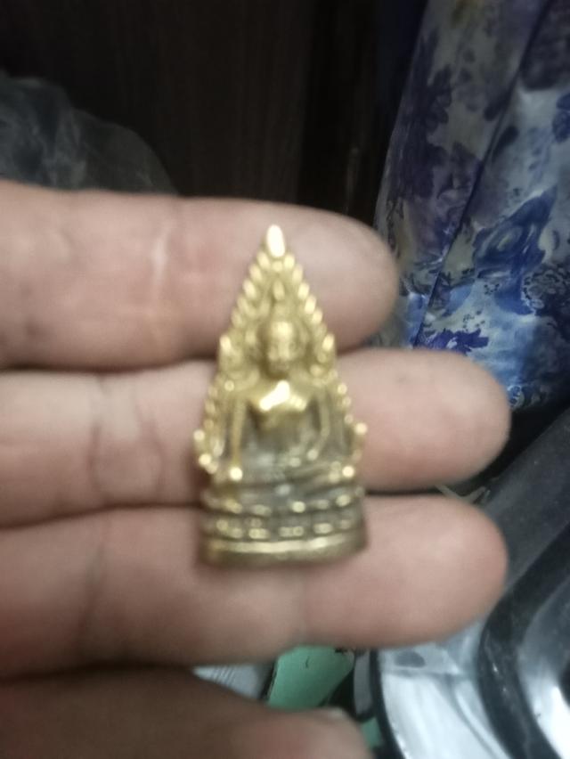 พระเครื่องของผมเก็บมานาน รูปที่ 3