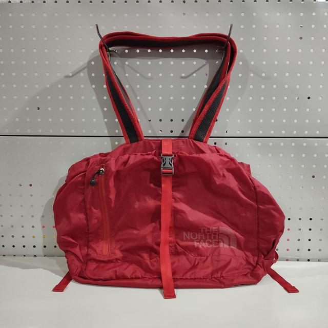 🔥กระเป๋าโท้ท The North Face Flyweight tote bag