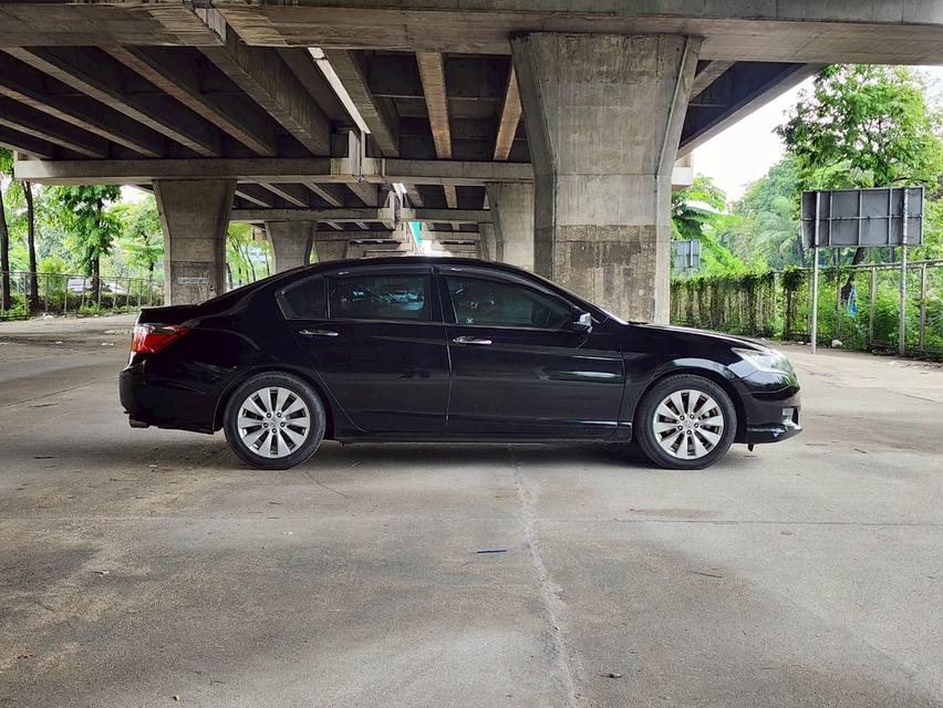 ขายรถ Honda Accord 2.0EL ปี 2015 สีดำ เกียร์ออโต้ 8