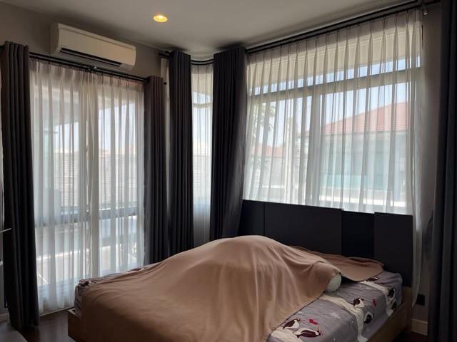 ให้เช่าบ้านเดี่ยว 2 ชั้น หมู่บ้านเศรษฐสิริ ถนนศรีนครินทร์ร่มเกล้า  พร้อมอุปกรณ์เฟอร์นิเจอร์เข้าอยู่ได้ทันที ที่จอดรถภายในบ้าน 2 คัน 7