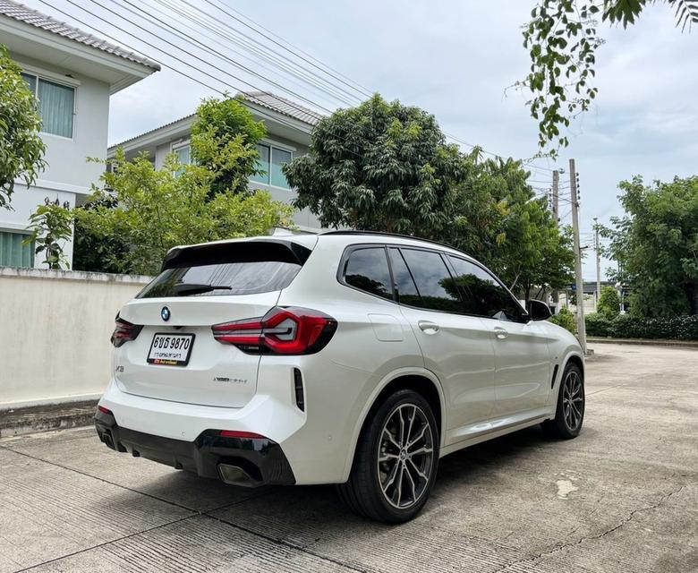 (แจ้งรหัสรถ AP9870) BMW X3 xDrive20d M Sport Lci ปี 22 สีขาว รูปที่ 7