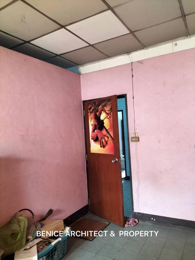 ขาย !!! ทาวน์เฮ้าส์ 2 ชั้น ทำเลทอง ใกล้แยกบางนา 5