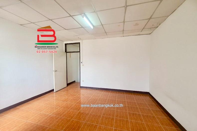 ทาวน์เฮาส์ หมู่บ้าน อยู่เจริญ 1 (คลอง 4 ลำลูกกา) เนื้อที่ 17 ตรว. ถนนรังสิต-นครนายก ต.บึงยี่โถ อ.ธัญบุรี จ.ปทุมธานี 6
