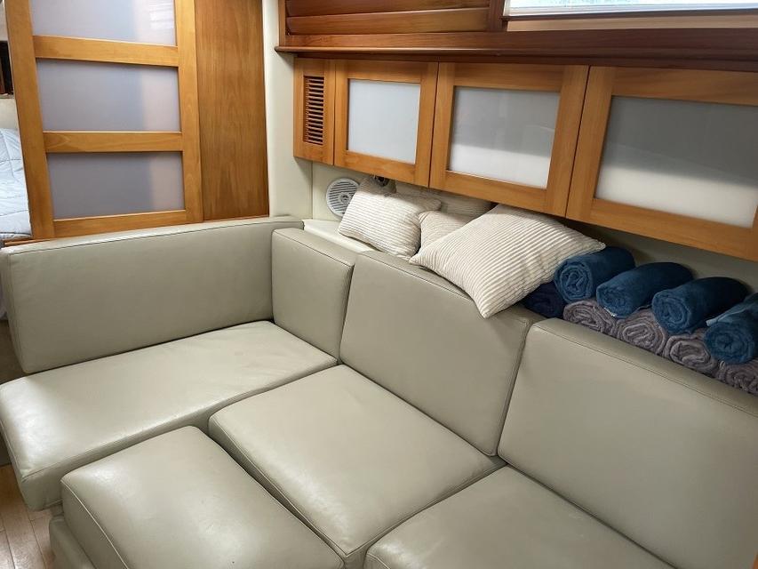 ขาย YACHT RIVIERA M 400 SPORT CRUISER- 2 CABINS 2