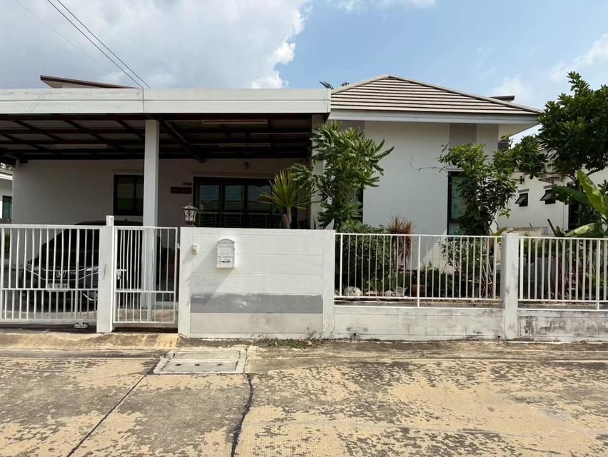 ขายบ้านเดี่ยวชั้นเดียว ไม่ผ่านนายหน้า โครงการหมู่บ้าน ไอวี่ เพอร์เลอร์ ซ.4/7 ต.สำนักบก อ.เมือง ชลบุรี บ้านสวย พร้อมอยู่ ที่จอดรถ 2 คัน 18