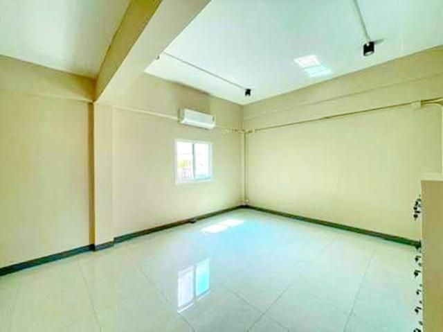 ดีไซน์ทันสมัย สภาพสวย 100ตร.ว. 700ตร.ม. พัฒนาการ 91-99 9นอน 4 น้ำ อาคาร 4ชั้น สวนหลวง ร.9 900ม. 5