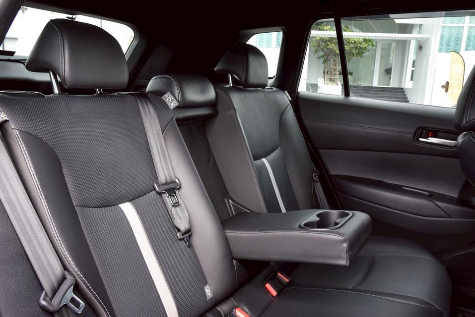 รหัสรถ CBL2633 Toyota Corolla Cross 1.8 Hybrid GR-Sport AT 2022 10
