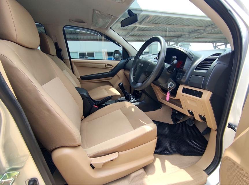 รหัสรถ CAT3695 2017. Isuzu D-MAX cab MNC 1.9 Ddi 4CAB MT  8